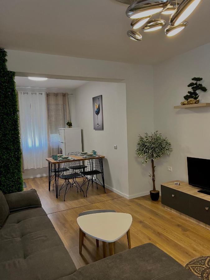 Pine Apartment Tirana Extérieur photo