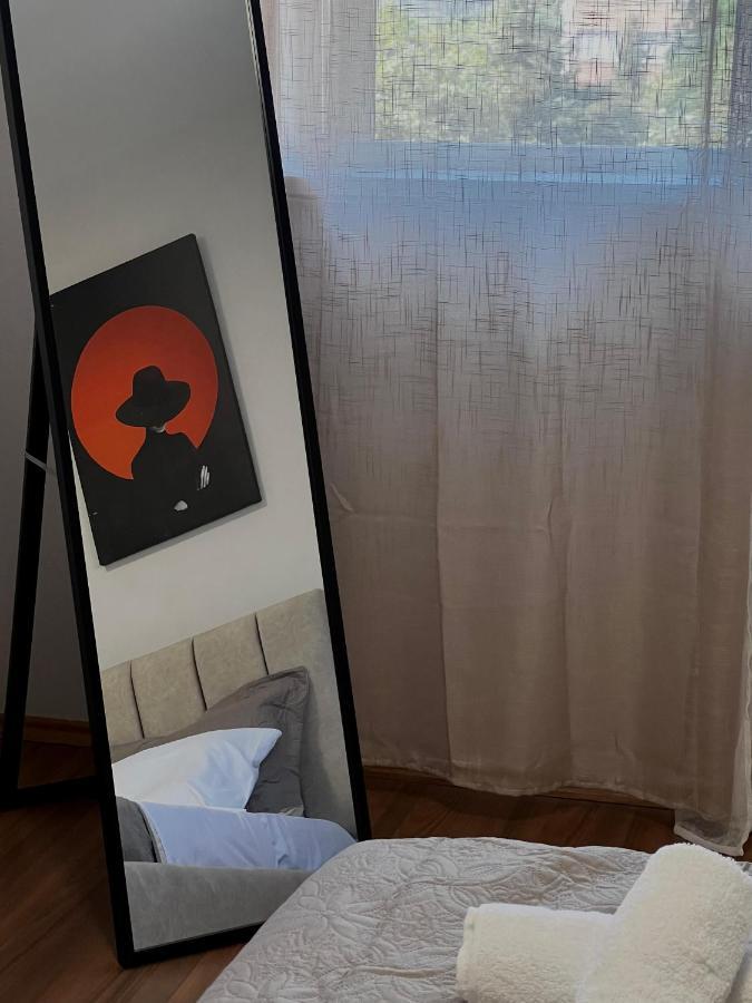 Pine Apartment Tirana Extérieur photo
